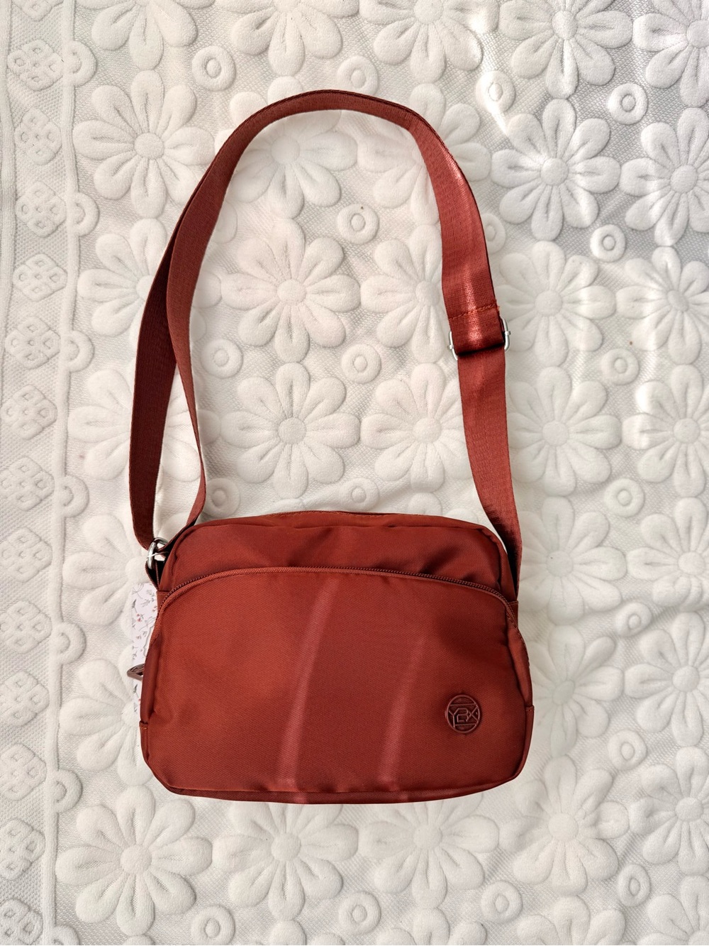 Lightweight Nylon Multi-Compartment Minimalist Crossbody Handbag